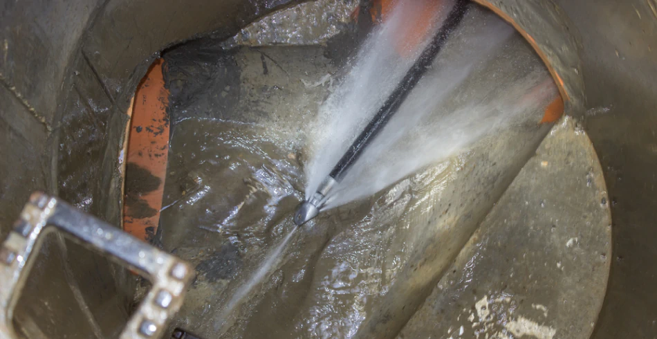 Hydro Jet Cleaning Hydro Jet Cleaning